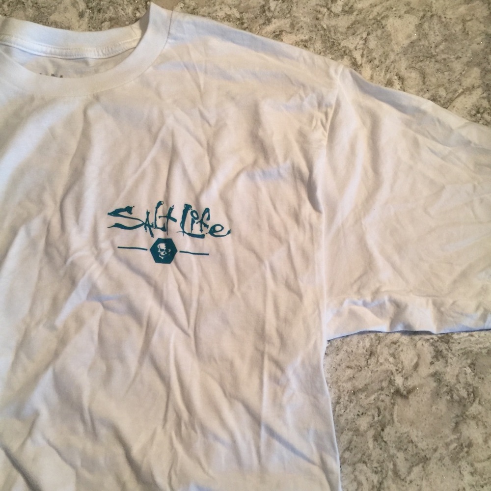 Men’s white salt life tee shirt